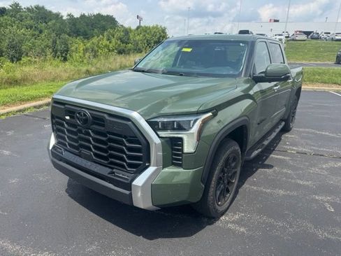 Used 2023 Toyota Tundra Limited w/ TRD Off-Road Package AWD/4WD image 7