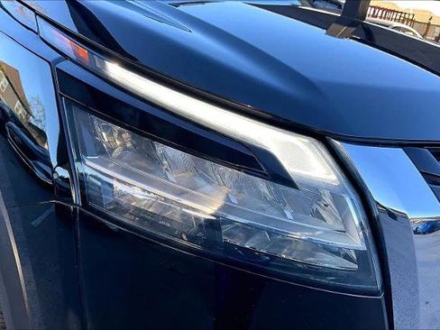 Certified 2022 Nissan Pathfinder SL w/ SL Premium Package image 26