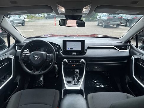 Used 2024 Toyota RAV4 LE AWD/4WD image 11