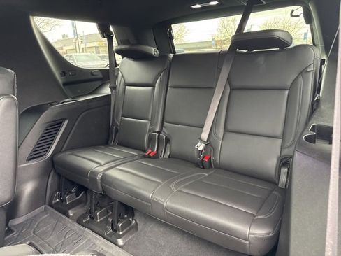 Used 2021 Chevrolet Tahoe Z71 w/ Z71 Signature Package image 18