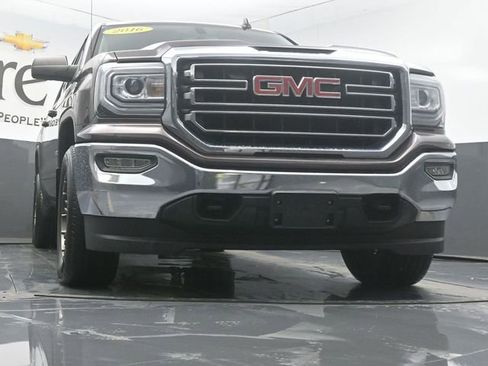 Used 2016 GMC Sierra 1500 SLE w/ SLE Value Package image 3