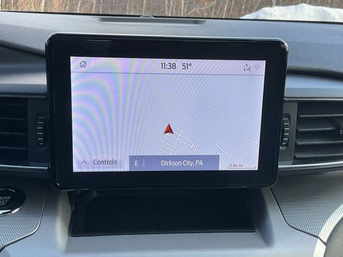 Used 2023 Ford Explorer XLT w/ Equipment Group 202A image 4