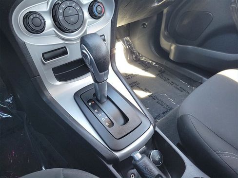 Used 2016 Ford Fiesta SE image 26