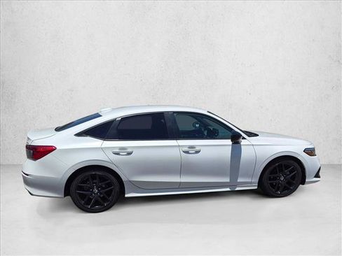 Used 2024 Honda Civic Sport image 4
