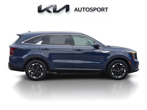 Certified 2025 Kia Sorento S w/ Panoramic Sunroof Package FWD image 7