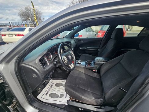 Used 2013 Dodge Charger SXT image 9
