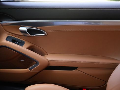 Used 2024 Porsche 718 Cayman GTS image 15