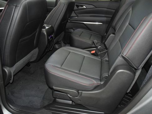 Used 2025 Chevrolet Traverse Z71 w/ Driver Confidence Package AWD/4WD image 41