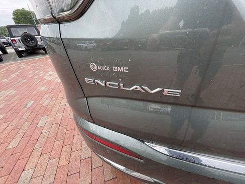 Used 2023 Buick Enclave Avenir FWD image 19
