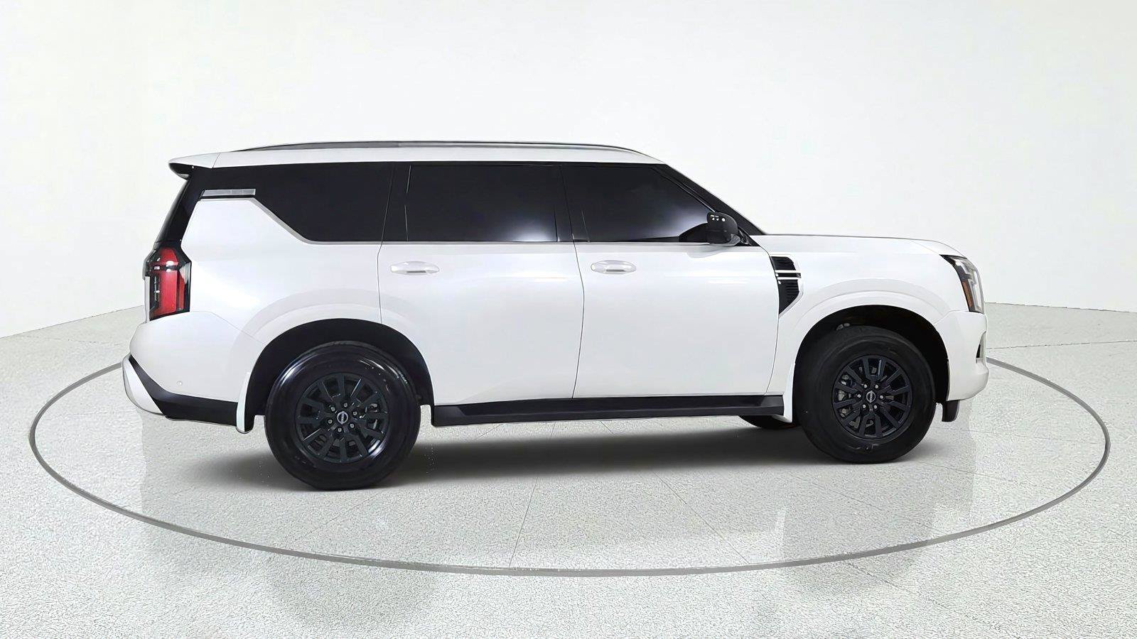 Used 2026 Nissan Armada SV AWD/4WD image 7