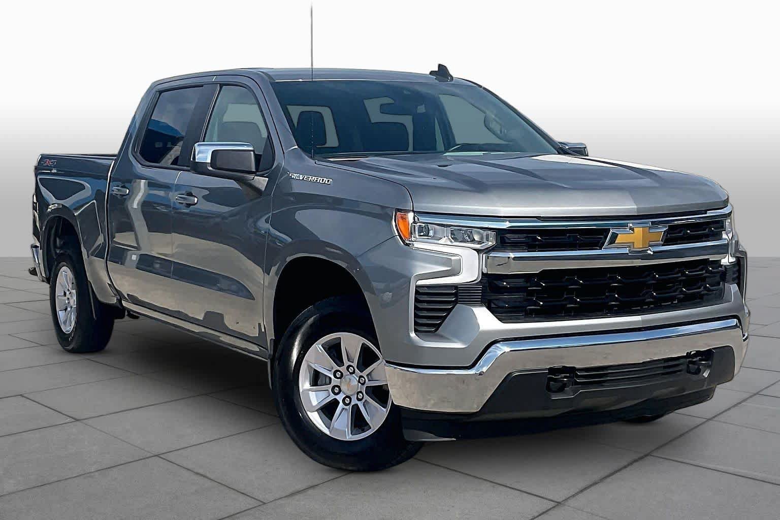 Used 2026 Chevrolet Silverado 1500 LT AWD/4WD image 3