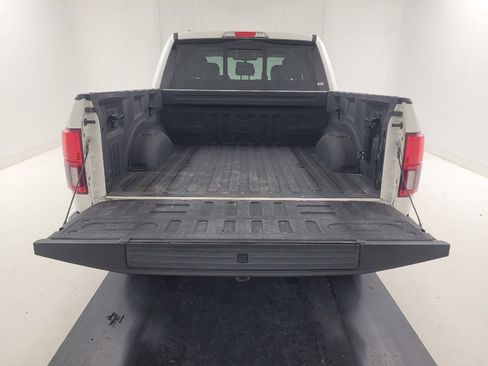 Used 2018 Ford F150 Lariat w/ Equipment Group 502A Luxury RWD image 29