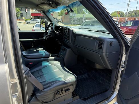Used 2002 GMC Sierra 3500 4x4 Crew Cab w/ SLT Marketing Option Pkg image 22