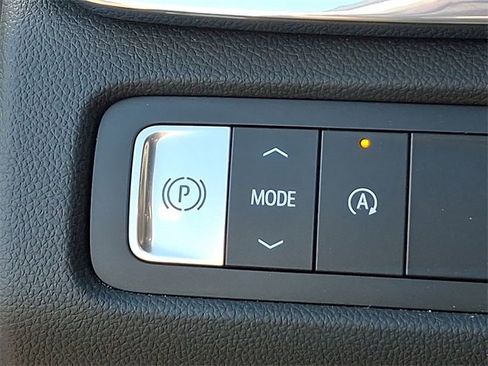 Certified 2025 GMC Acadia Elevation image 25