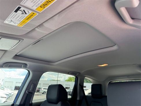 Used 2022 Honda CR-V Touring image 16