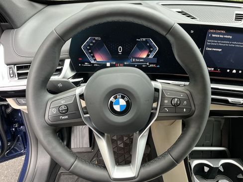 Used 2025 BMW X1 xDrive28i w/ Technology Package image 14