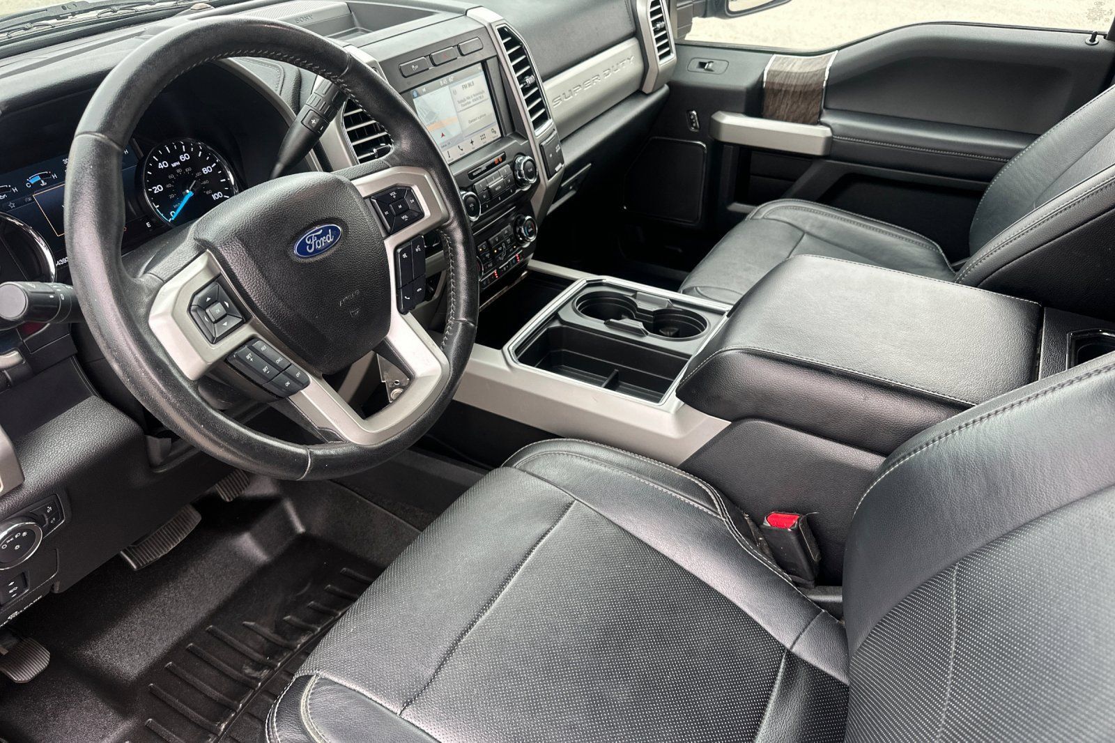 Used 2017 Ford F250 Lariat w/ Lariat Value Package AWD/4WD image 10