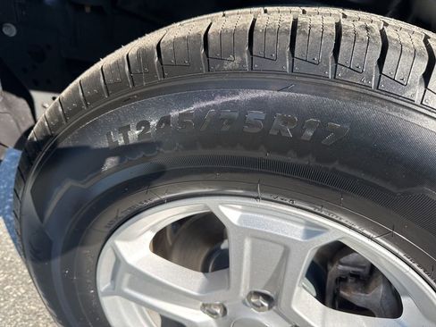 Used 2021 Jeep Wrangler Unlimited Sport image 31