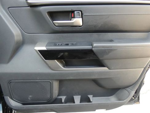 Used 2025 Toyota Tundra Limited image 36