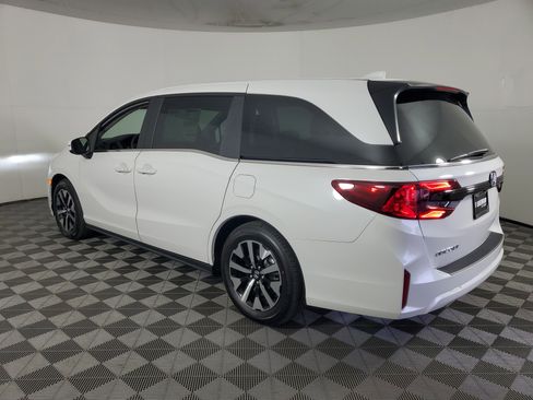 New 2026 Honda Odyssey EX-L image 6
