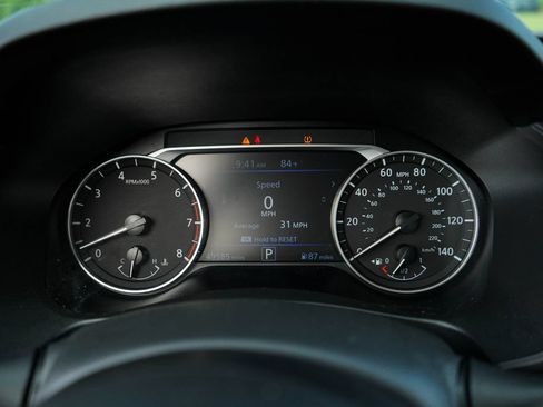 Used 2025 Nissan Altima 2.5 SV FWD image 25