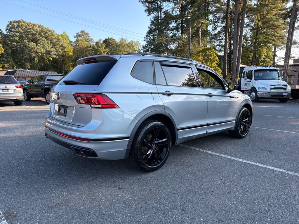 Used 2023 Volkswagen Tiguan SE R-Line FWD image 5