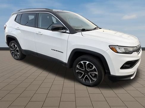 Used 2022 Jeep Compass Limited image 8