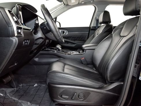Used 2023 Kia Sorento SX AWD/4WD image 14
