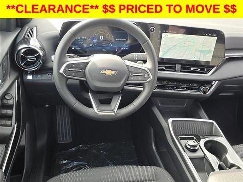 New 2026 Chevrolet Equinox LT FWD image 17