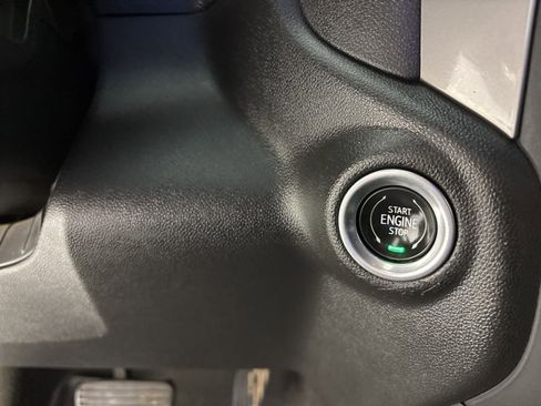 Used 2023 Chevrolet Silverado 1500 Custom RWD image 32