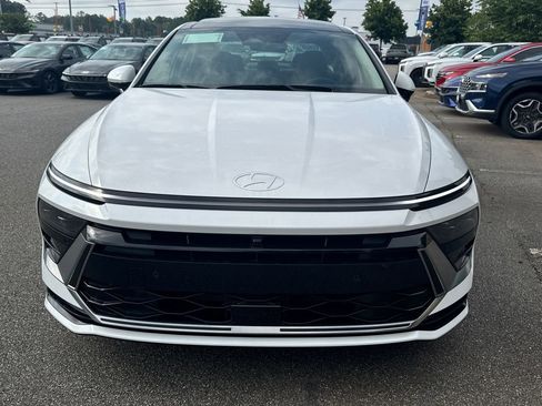 New 2025 Hyundai Sonata Limited image 8
