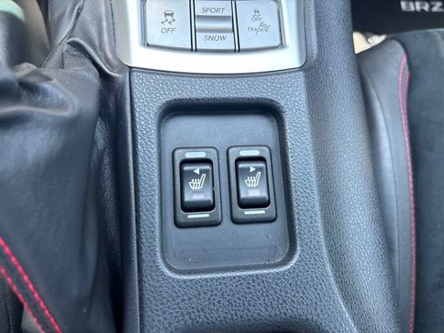 Used 2018 Subaru BRZ Limited w/ Popular Package #3 RWD image 25