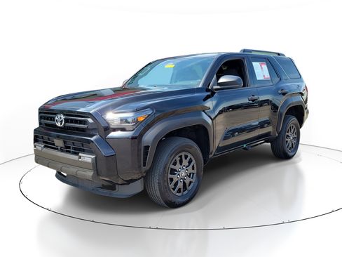 Used 2025 Toyota 4Runner SR5 AWD/4WD image 2