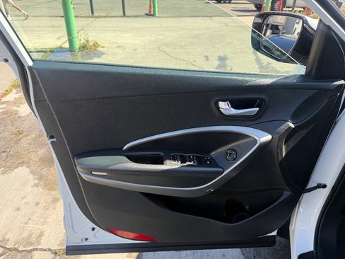 Used 2015 Hyundai Santa Fe Sport 2.0T FWD image 11