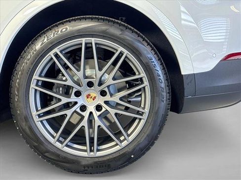 New 2026 Porsche Cayenne AWD/4WD image 24