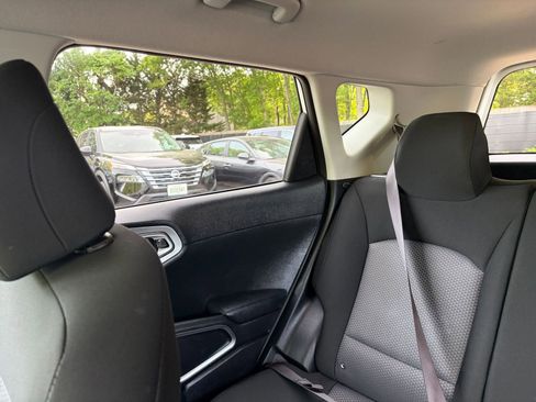 Used 2025 Kia Soul LX w/ LX Technology Package FWD image 37