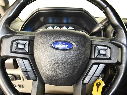 Used 2019 Ford F150 XLT w/ Equipment Group 302A Luxury AWD/4WD image 21