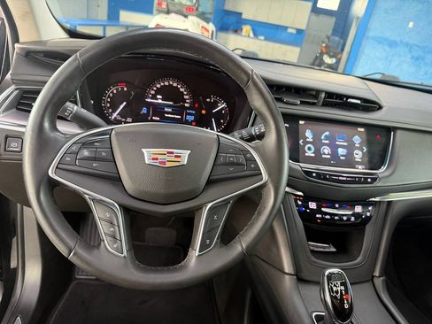 Used 2017 Cadillac XT5 Premium Luxury AWD/4WD image 24