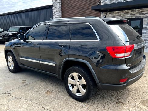 Used 2013 Jeep Grand Cherokee Limited image 2