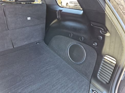 Used 2020 Jeep Grand Cherokee Altitude image 19