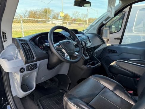 Used 2019 Ford Transit 350 XLT image 9