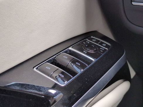 Certified 2025 Cadillac Escalade Sport w/ LPO, ONYX Package image 24