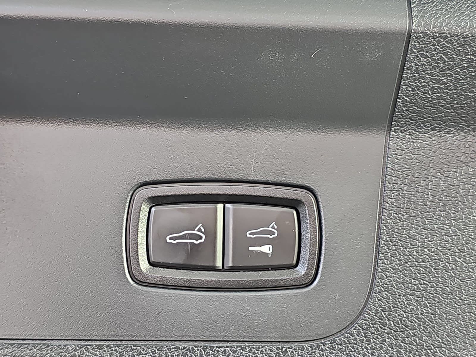 Used 2018 Porsche Panamera w/ Premium Package Plus RWD image 13