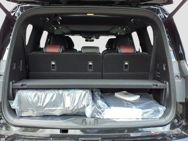 New 2027 INFINITI QX80 Autograph w/ Premium Cargo Package AWD/4WD image 21
