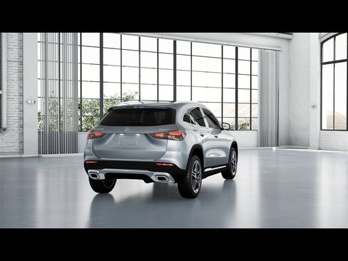 Certified 2026 Mercedes-Benz GLA 250 4MATIC image 18