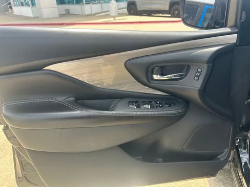 Used 2018 Nissan Murano SL w/ Moonroof Package image 9