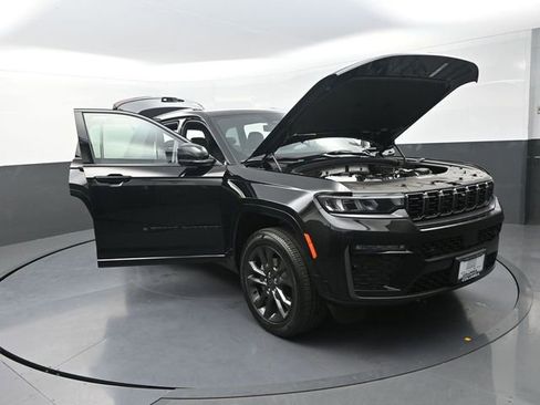 New 2026 Jeep Grand Cherokee Limited AWD/4WD image 33