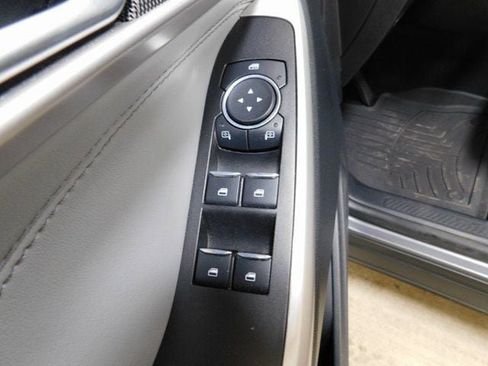 Used 2023 Ford Explorer XLT w/ Equipment Group 202A image 22