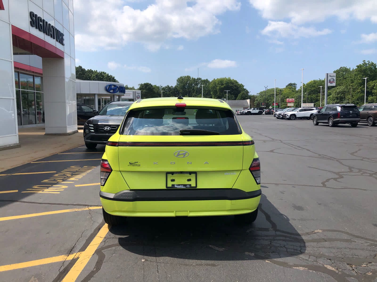 Certified 2024 Hyundai Kona SE FWD image 6