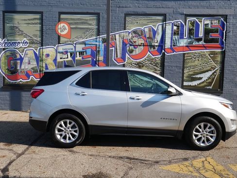 Used 2020 Chevrolet Equinox LT w/ Driver Convenience Package FWD image 31